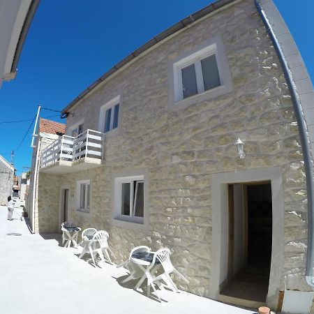 Apartments And Rooms By The Sea Bibinje, Zadar - 6199 Zewnętrze zdjęcie